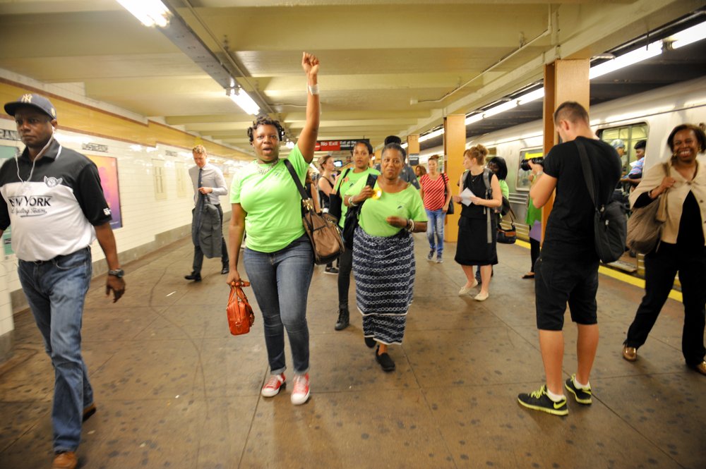 5352bfbf1breastfeeding-subway-caravan_dmaczynski_8-4-17-44-jpg.jpeg