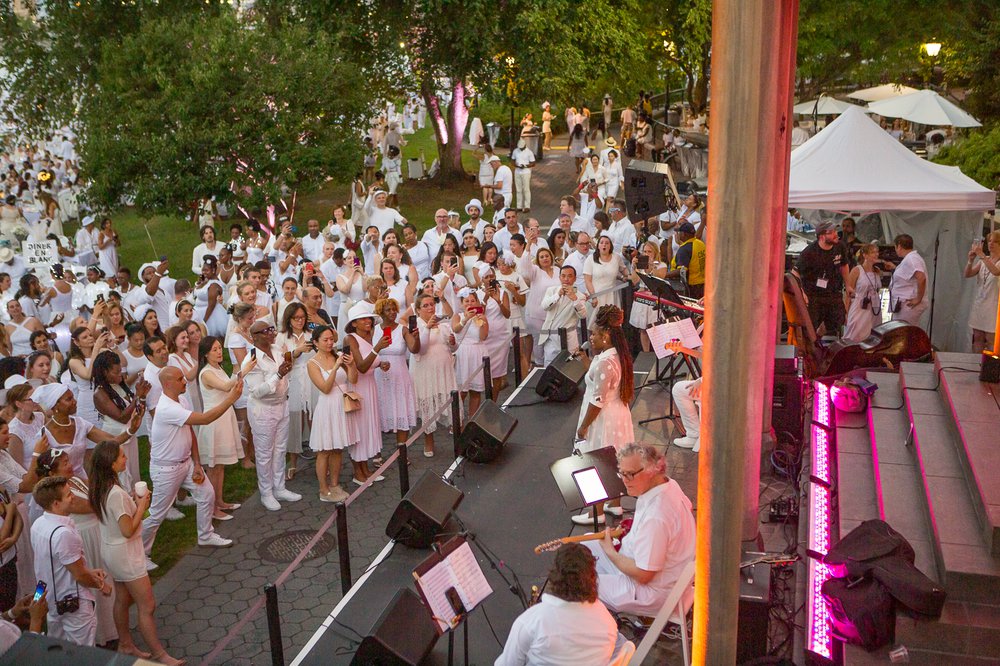 538898546dinnerenblanc-67-jpg.jpeg