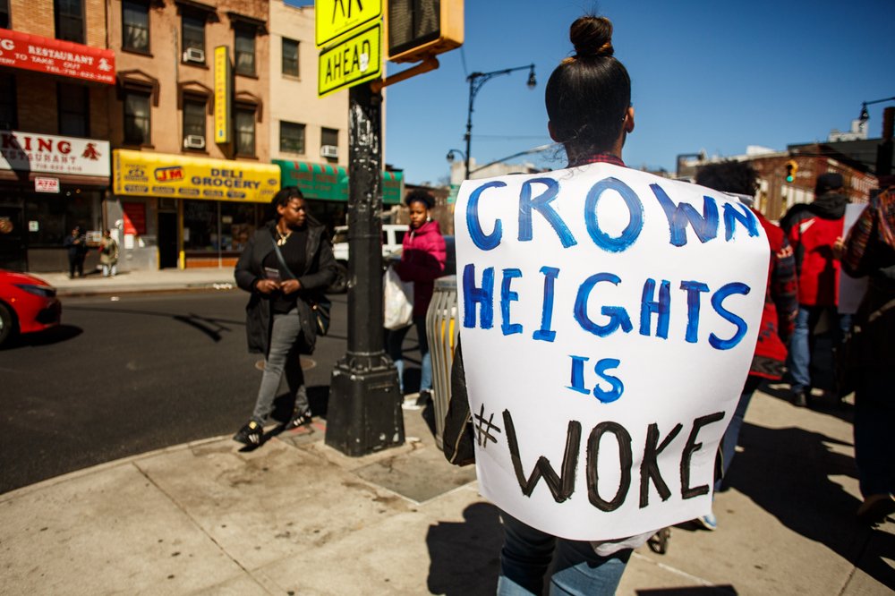 547e6aae0040817crownheightsprotest-5-jpg.jpeg