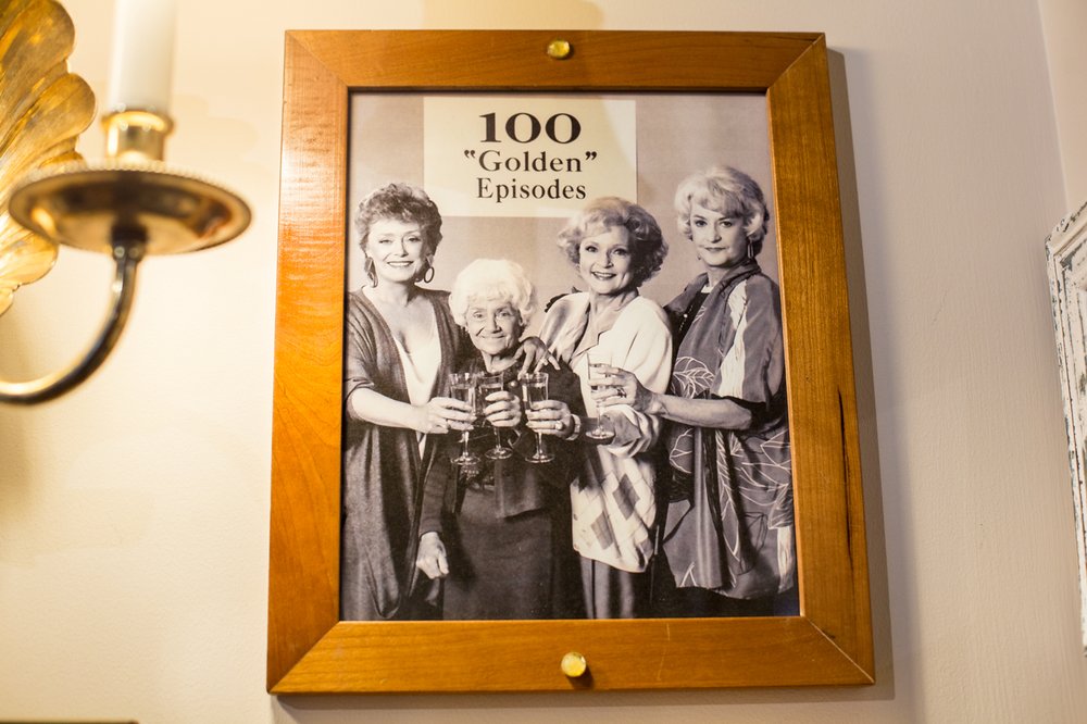 55a3cd57d020716goldengirlscafe-21-jpg.jpeg