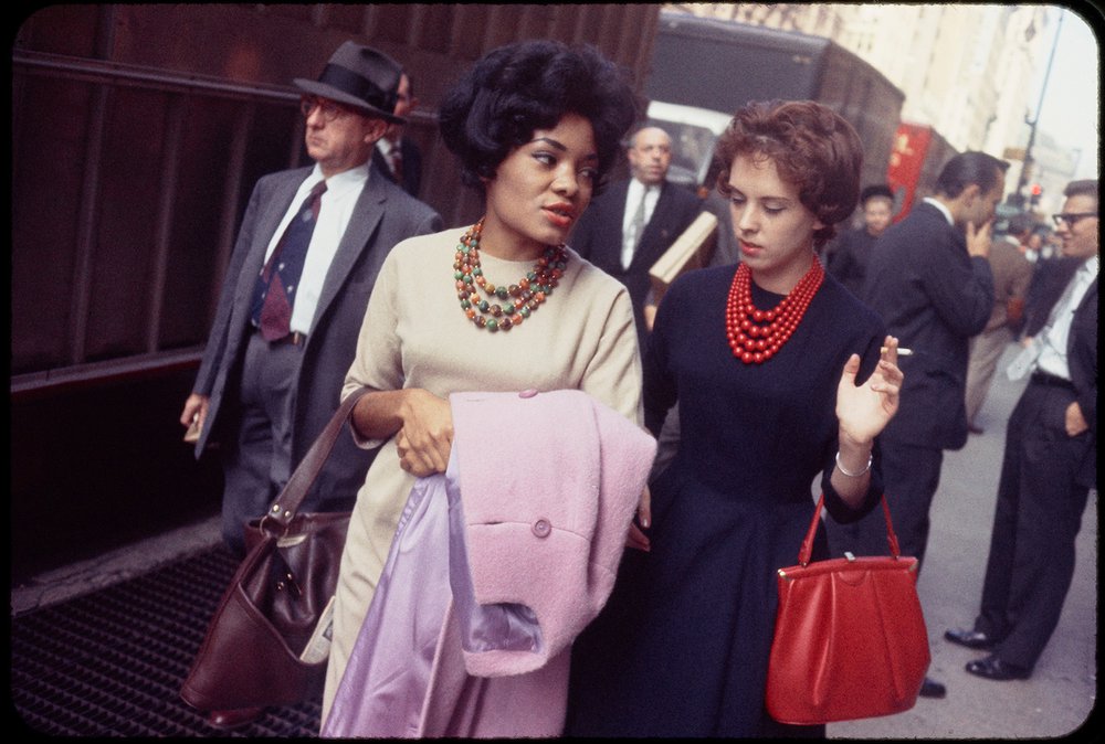 5abb0efd5untitled-new-york-circa-1965-jpg.jpeg Garry Winogrand (American, 1928-1984). Untitled (New York), circa 1965. 35mm color slide. Collection of the Center for Creative Photography, The University of Arizona. The Estate of Garry Winogrand, courtesy Fraenkel Gallery, San Francisco<br/>