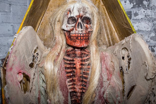 5b9a9c44e102717nypdhalloween-27-jpg.jpeg
