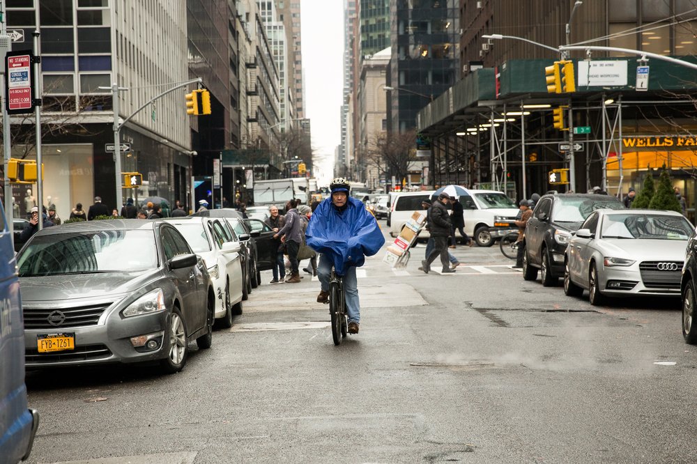 5bb79edef2018-01-17_heinsebikedigital-1-jpg.jpeg A delivery cyclist in Midtown.<br/>