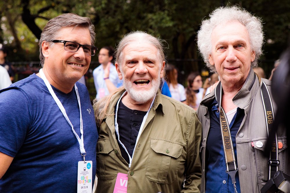 5c948b45d20180913_lennonbus_016-jpg.jpeg Kevin Mazur, Henry Diltz, Bob Gruen (Photo by <a href="http://www.sachynmital.com/">Sachyn Mital</a>)