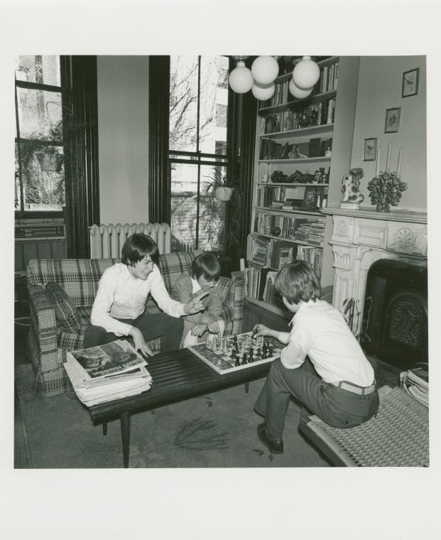 5dcb7418f.jpeg Cornelius & Kathleen Walsh. 309 Vanderbilt Ave., Fort Greene, Brooklyn. April 16, 1978.
