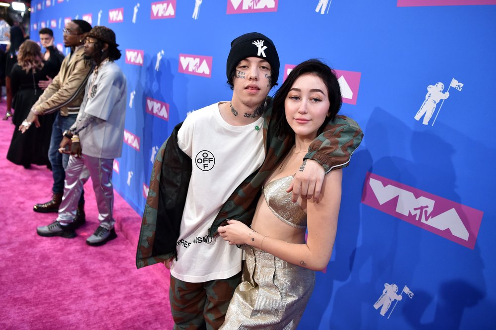 5e09c4f17shutterstock_9793063cd-jpg.jpeg Lil Xan and Noah Cyrus<br/>