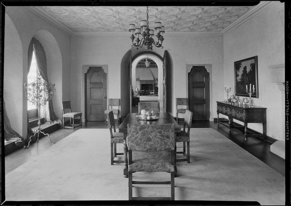 5ea17054brc44-jpg.jpeg Hugh Baker residence at 843 Fifth Avenue, 1931. (Photo by Samuel H. Gottscho. Museum of the City of New York, gift of Gottscho-Schleisner, 88.1.1.2031)