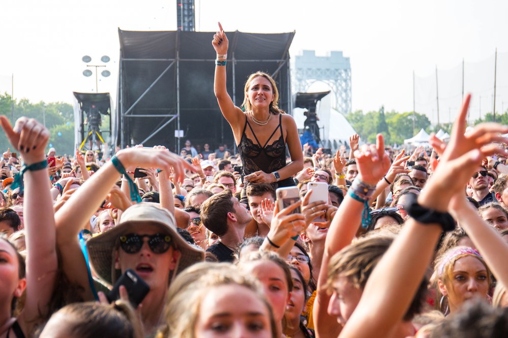 5f77b278bgovballfri-97-jpg.jpeg