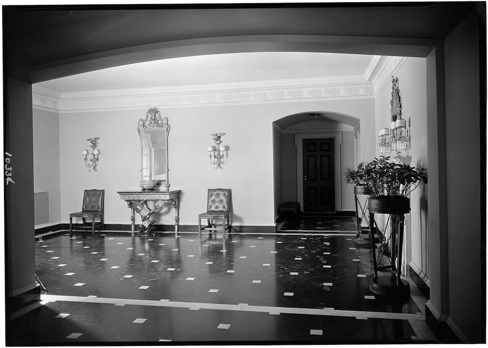 5ff875dc5rc10-jpg.jpeg 960 Fifth Avenue entrance, 1929. (Photo by Samuel H. Gottscho. Museum of the City of New York, gift of Gottscho-Schleisner, 88.1.1.637)