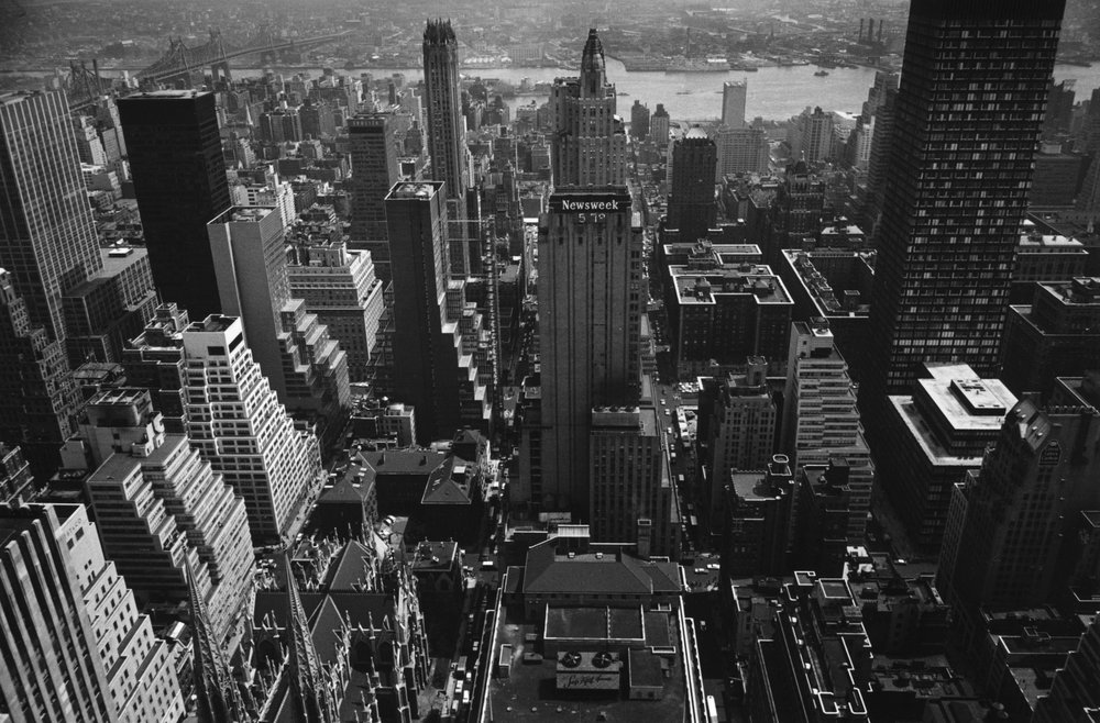 6ed0039a1.jpeg "New York skyline showing the Newsweek building. May 1961."