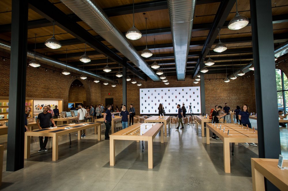 7272c60cc072816applestore4-jpg.jpeg