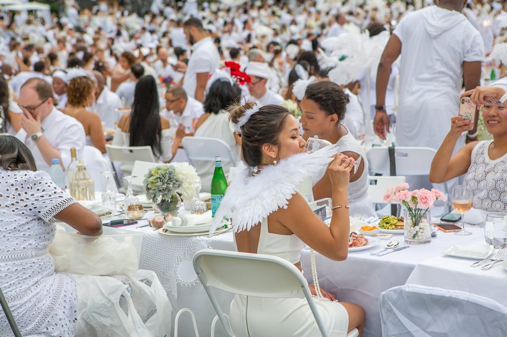 7286ca896dinnerenblanc-48-jpg.jpeg