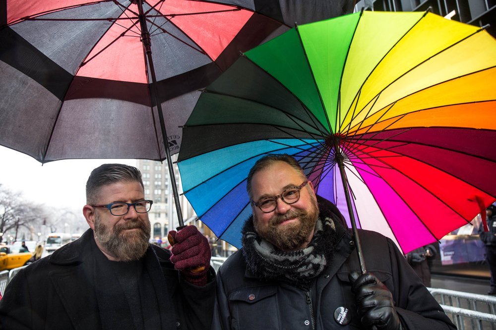 75b9e98d9lgbtkiss-95-jpg.jpeg