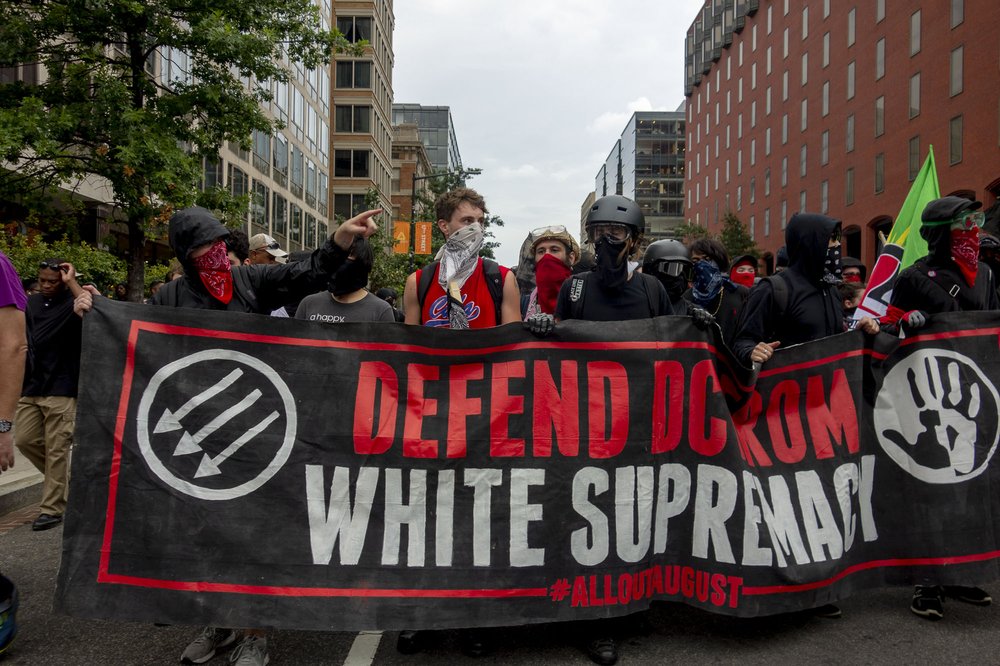 Counterprotesters outnumbered the white nationalists<br>