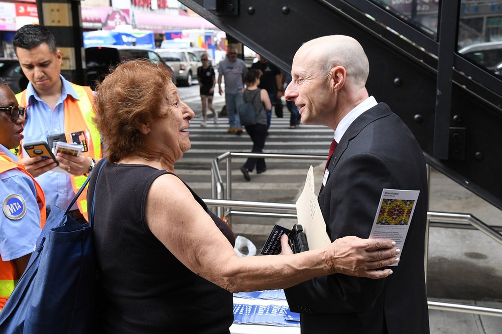 7840bc4a141148721110_41804ab3c1_b-jpg.jpeg NYC Transit President Andy Byford at the reopening<br>(Marc A. Hermann / MTA New York City Transit)