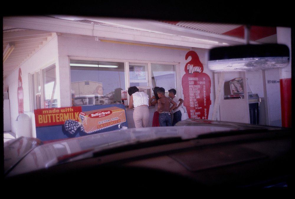 78d065c07untitled-1964-jpg.jpeg Garry Winogrand (American, 1928-1984). Untitled, 1964. 35mm color slide. Collection of the Center for Creative Photography, The University of Arizona. The Estate of Garry Winogrand, courtesy Fraenkel Gallery, San Francisco<br/>