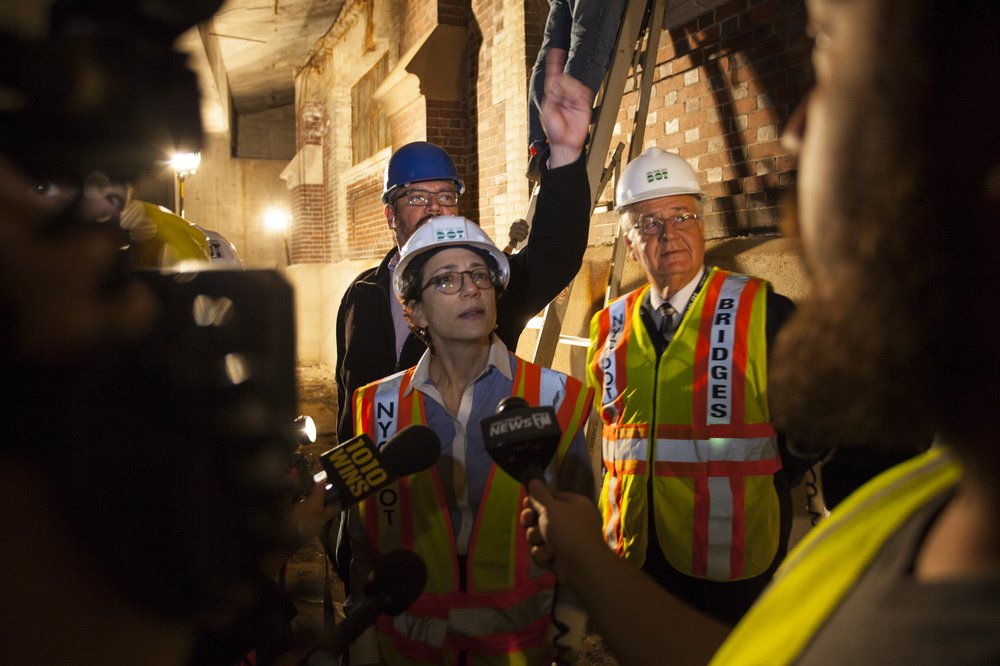 7b7f88b2cimg_1400014-jpg.jpeg Transportation Commissioner Polly Trottenberg and DOT staff talking to press<br>