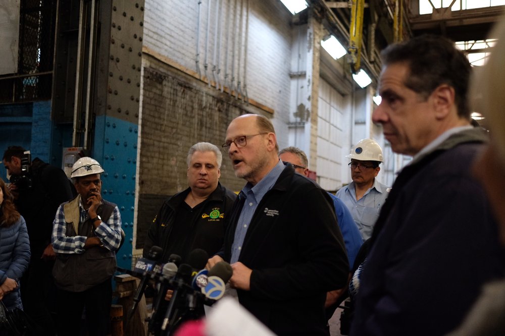 7ce8cbabbimg_4354-jpg.jpeg MTA Chairman Joe Lhota<br>