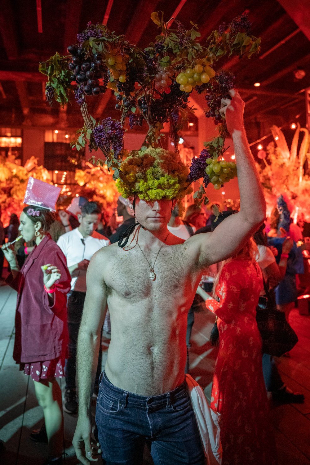 86aceb345a7r08637-jpg.jpeg The High Line Hat Party<br>(David "Dee" Delgado / Gothamist)
