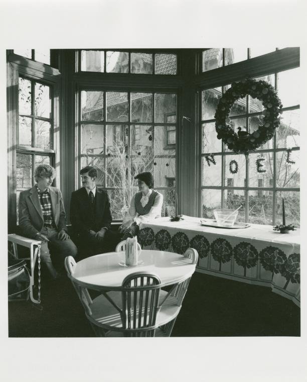 8738ba122.jpeg John & Elinore Koechley. 122 76th St., Bay Ridge, Brooklyn. December 26, 1978.