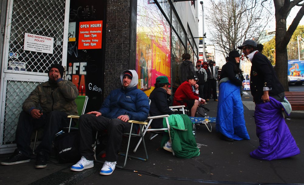 8a9fca150gettyimages-89291430-jpg.jpeg AC/DC fans waiting on line for tickets, 2009<br/>