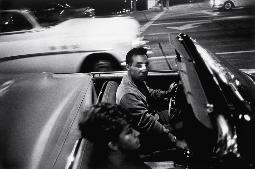 8b2b99a37los_angeles_1964-jpg.jpeg Los Angeles, 1964. Center for Creative Photography, The University of Arizona. © The Estate of Garry Winogrand, courtesy of Fraenkel Gallery, San Francisco.