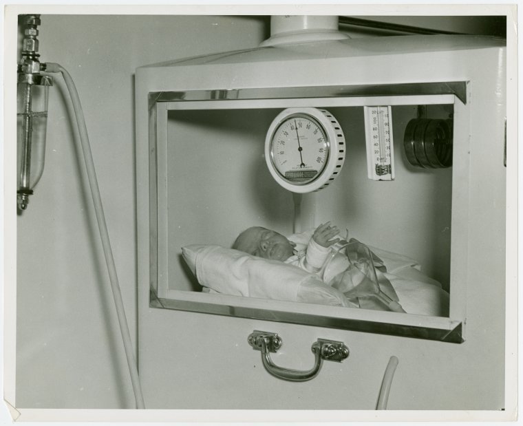 8d824f9d3nypl-digitalcollections-5e66b3e8-73b5-d471-e040-e00a180654d7-001-w-jpg.jpeg