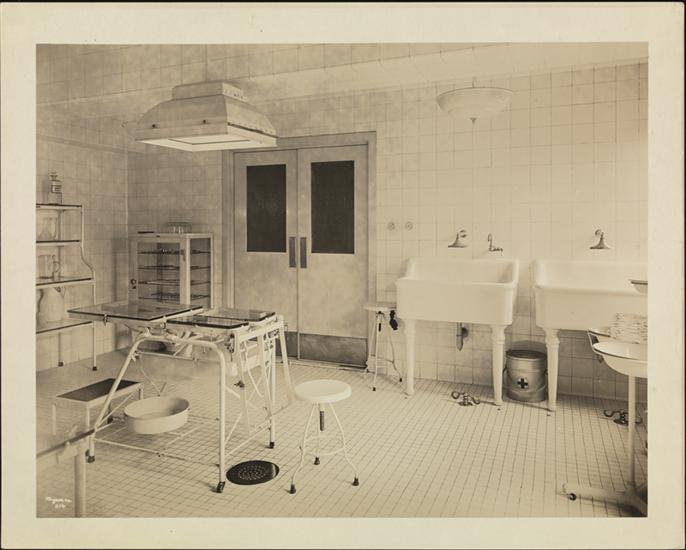 9471bebd2mny7155-jpg.jpeg An employee operating room at Lord & Taylor department store. (93.1.1.15187)<br/>