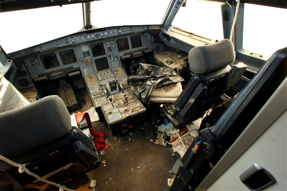 968ff7162shutterstock_6287180a-jpg.jpeg The moldy and damaged cockpit of the wreckage of US Airways flight 1549 is seen, at a storage facility in Kearny, N.J., as the plane is being prepared to be part of an exhibit after it is moved to an aviation museum in Charlotte, N.C (Mel Evans/AP/Shutterstock)