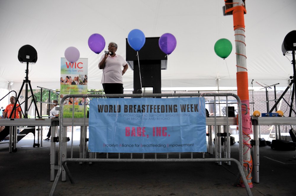 9d5bde752breastfeeding-subway-caravan_dmaczynski_8-4-17-47-jpg.jpeg