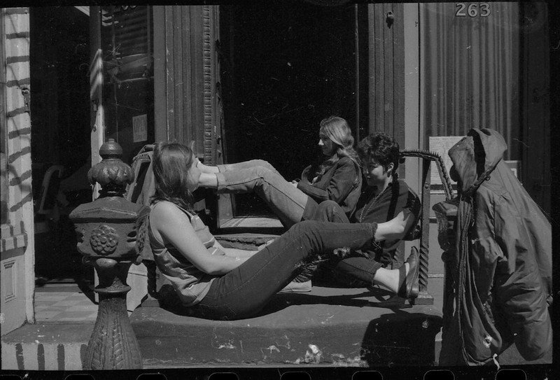 9e61a46dd5715142bc8bacbd8ff9712f304352357-jpg.jpeg 263 East 10th Street, north side between 1st Avenue & Avenue A. 1980s.<br/>