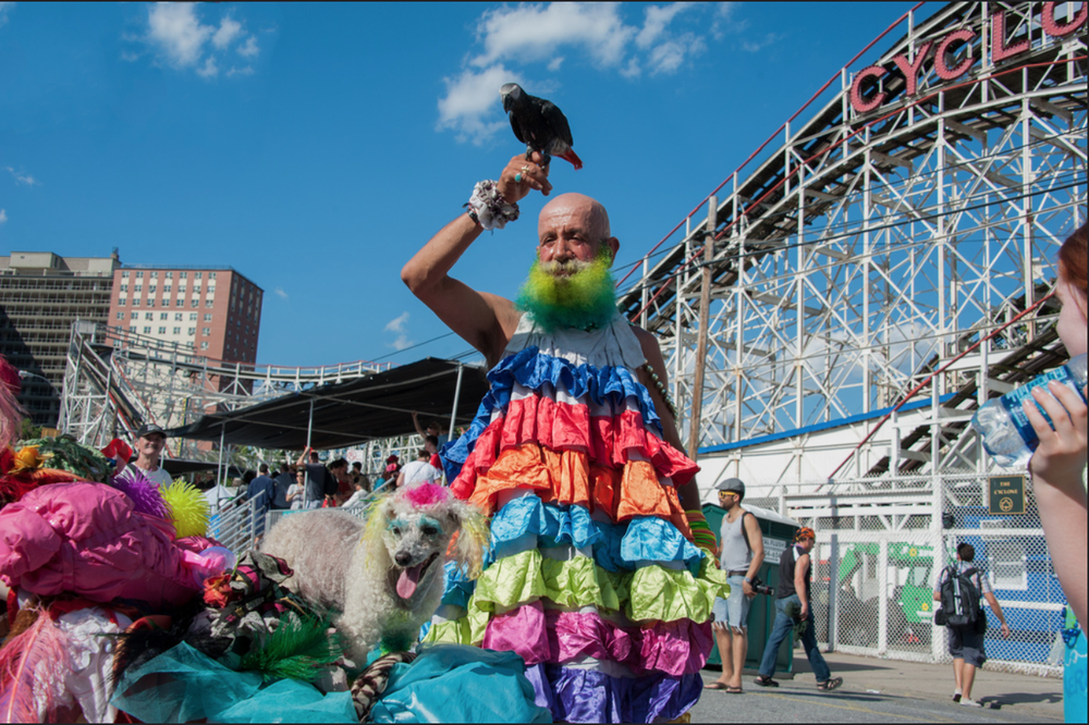 9ed375f6escreen-shot-2018-10-04-at-3-38-32-pm-png.png Coney Island Mermaid Parade 2012 (<a href="https://www.flickr.com/photos/lumn8tion/7429676186/in/album-72157630258690668/">Lumn8tion's Flickr</a>)