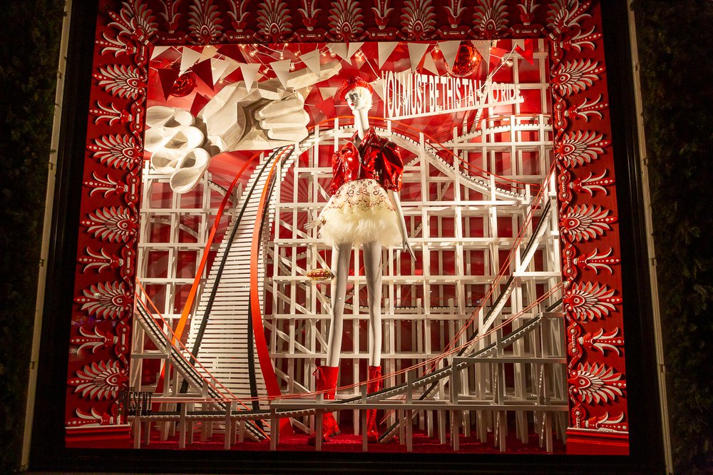 Bergdorf-Goodman-13.jpg A photo of Bergdorf Goodman 2021 holiday window display
