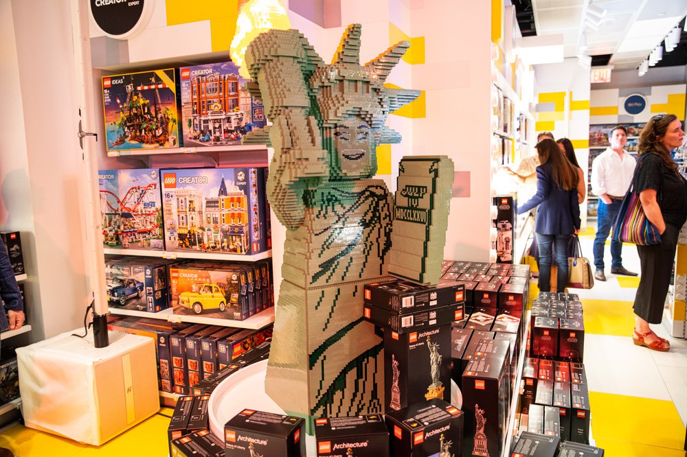 Lego Store 5th Avenue Opening Lego Store 5th Avenue Opening
