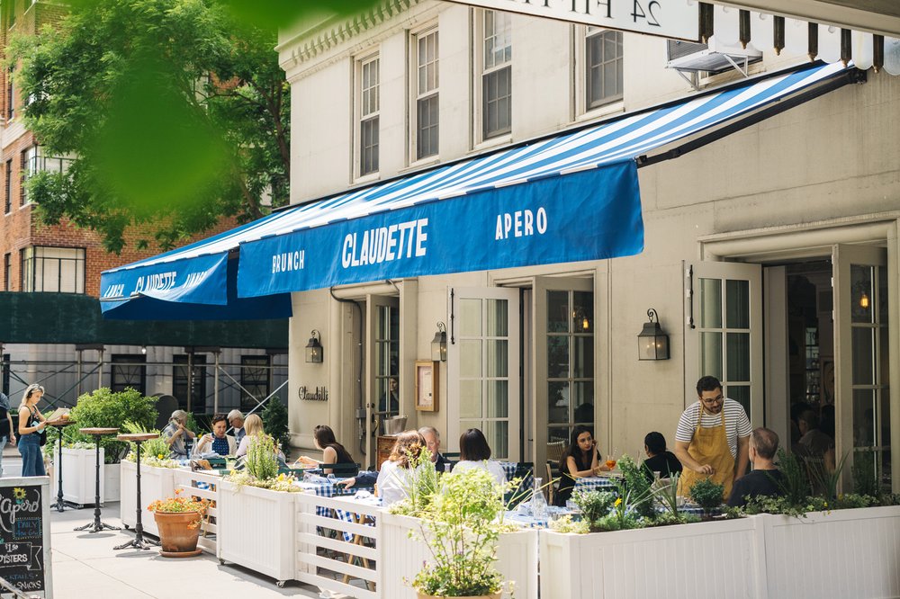 outdoor dining at an NYC restaurant