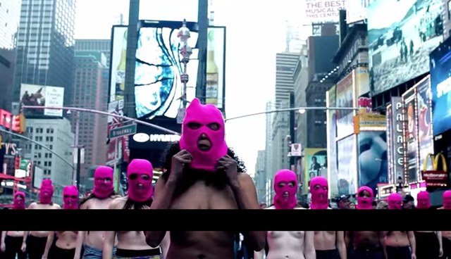 FREETHENIPPLE14.jpg