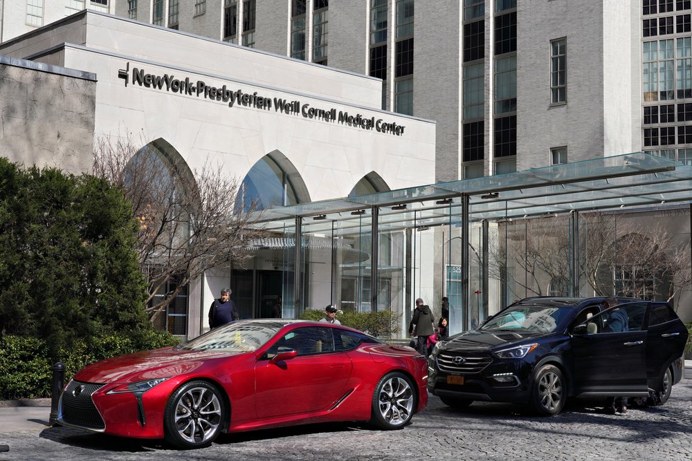 An exterior view of the New York-Presbyterian / Weill Cornell Medical Center entrance.