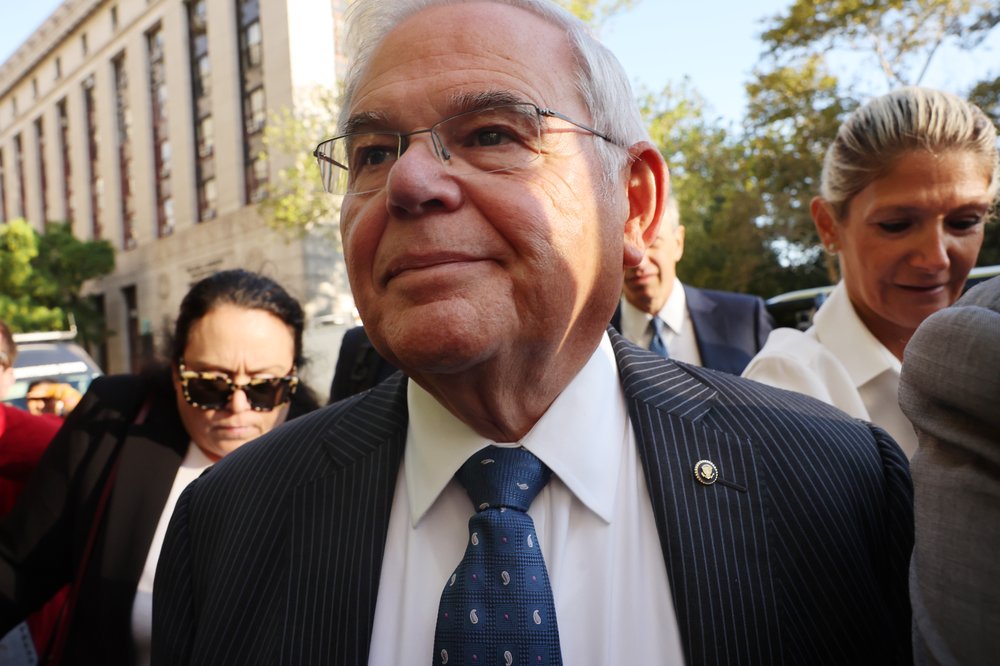Sen. Bob Menendez and his wife, Nadine Menendez, arrive at a Manhattan court Sept. 27 after being indicted on bribery charges.