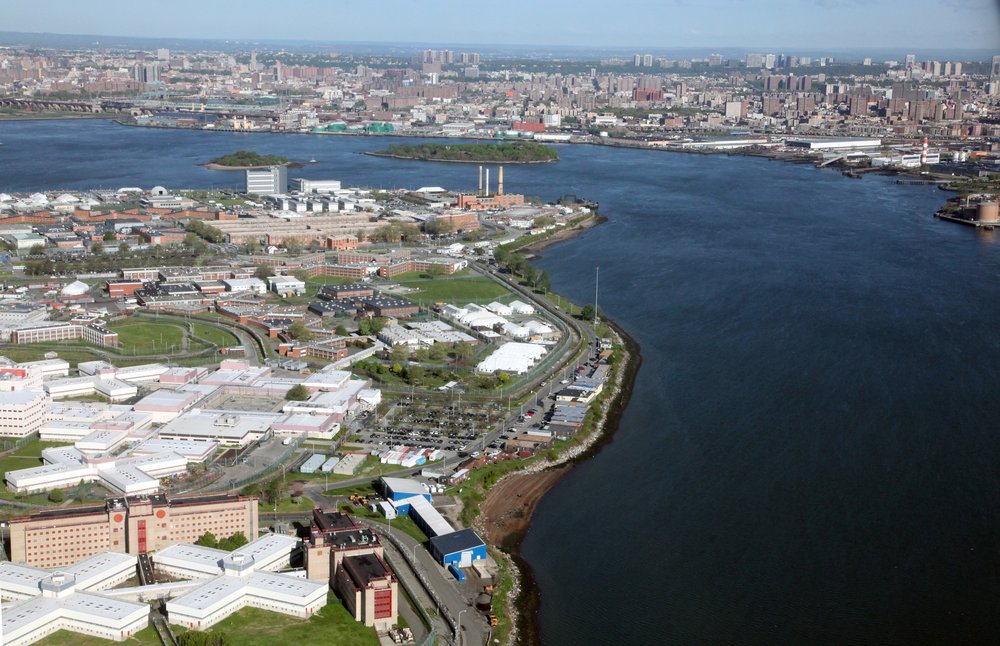 Aerial image of Rikers Island
