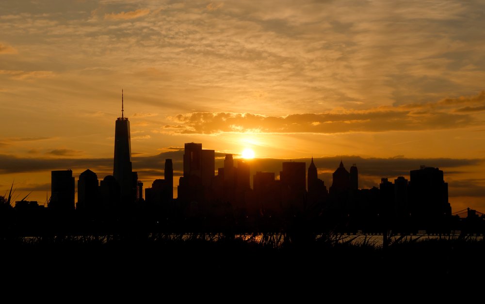 A sunset upon the Manhattan skyline. It's beautiful.