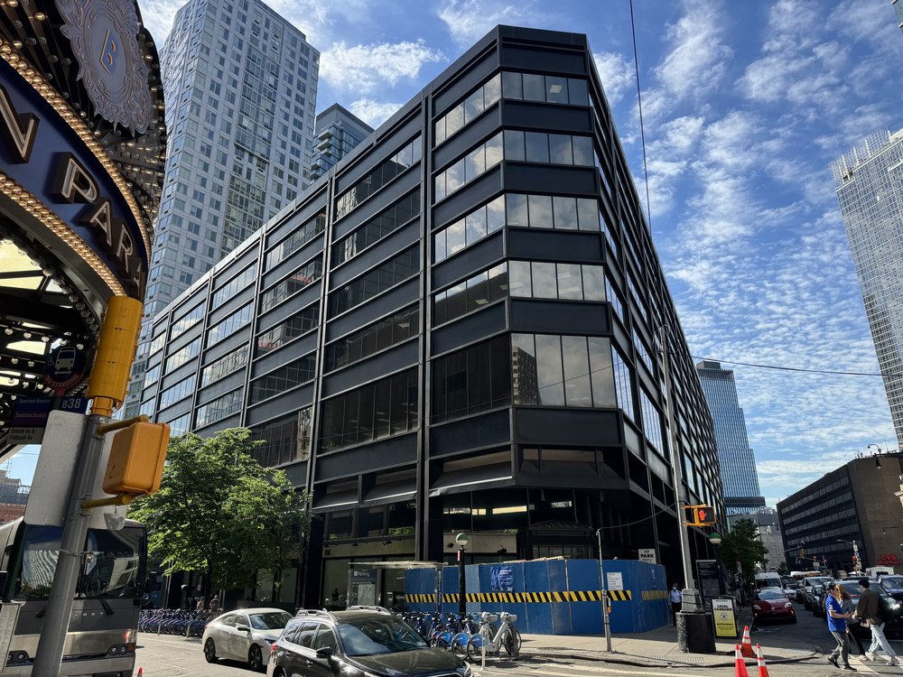 A new high-rise, high-density tower would replace this existing structure in downtown Brooklyn.