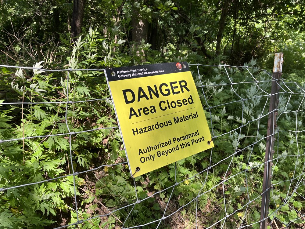 A signt that says "DANGER area closed" on Staten Island.