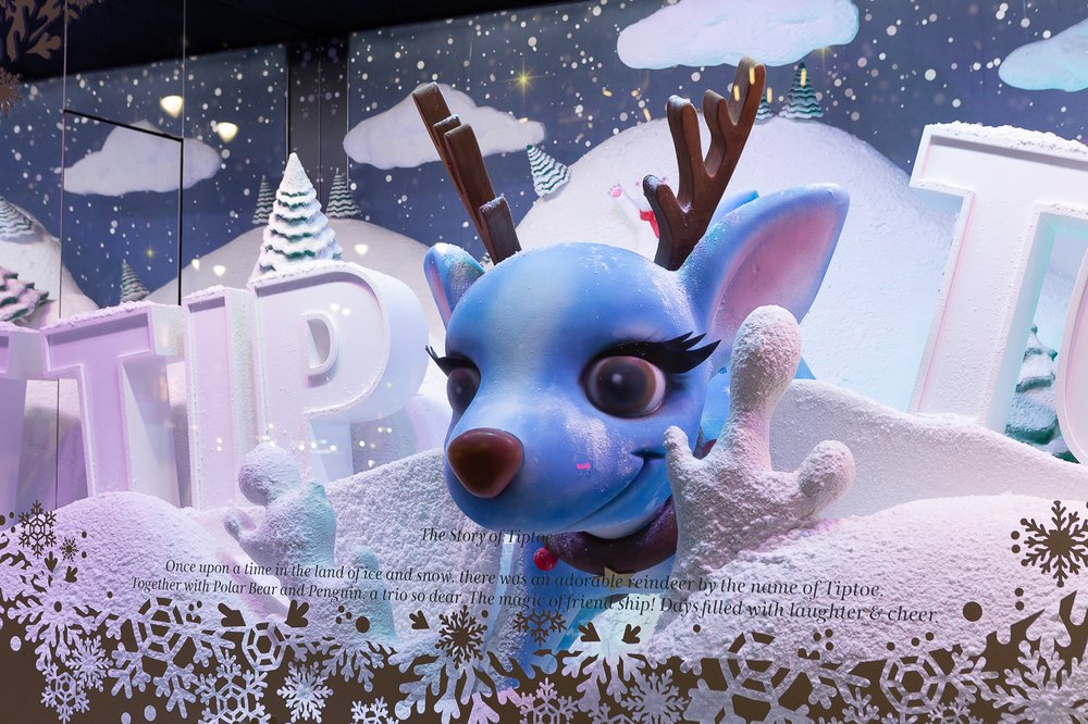 Macys-2.jpg A photo of Macy's 2021 holiday window display