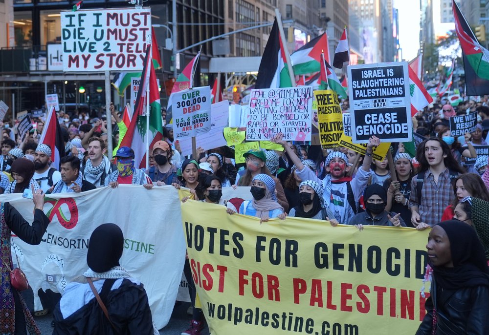 A photo of pro-Palestinian protesters Monday