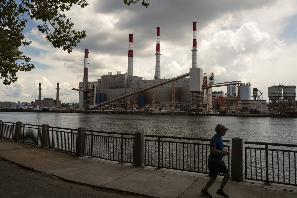The Ravenswood Generating Station from Roosevelt Island