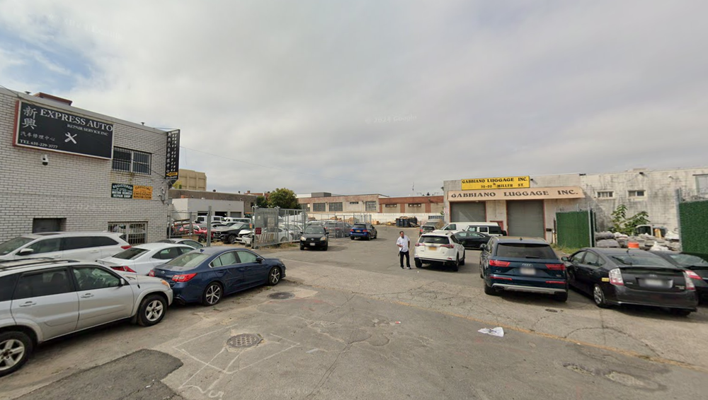 The intersection of 33rd Avenue and Miller Street in Flushing, where police say burglars stole cars on June 6, 2025.