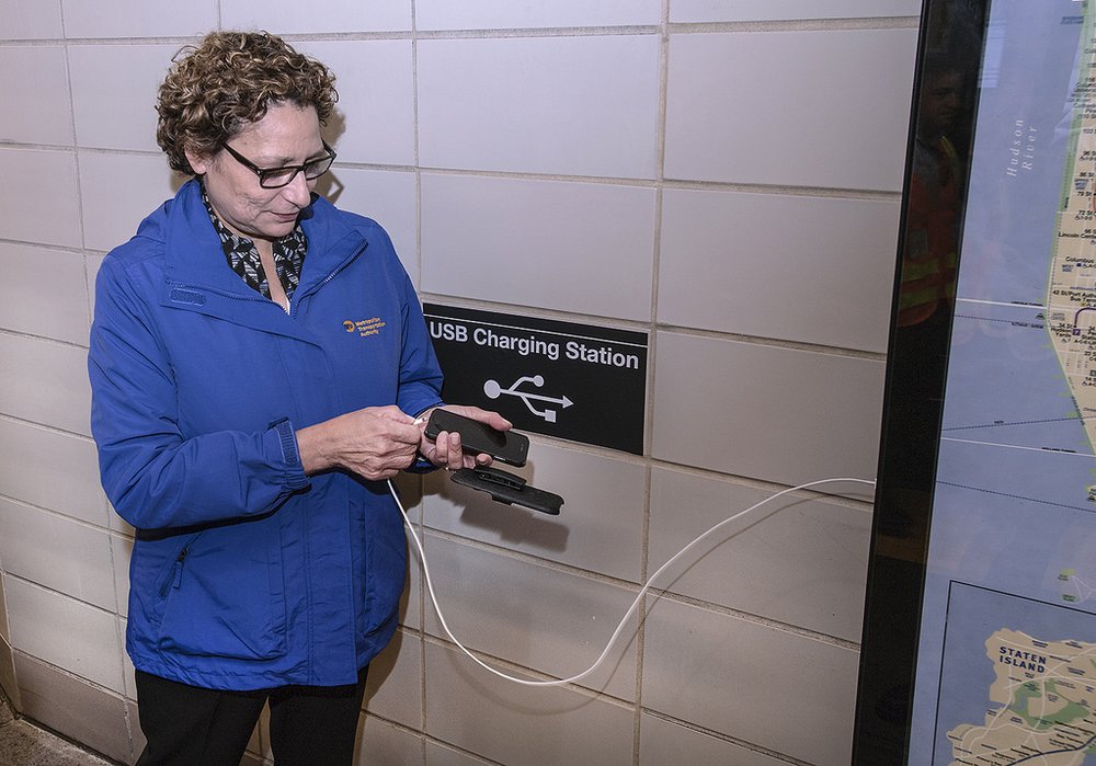 a3c9aa24936965173931_5b4b55c467_b-jpg.jpeg Charging up (Patrick Cashin / MTA)