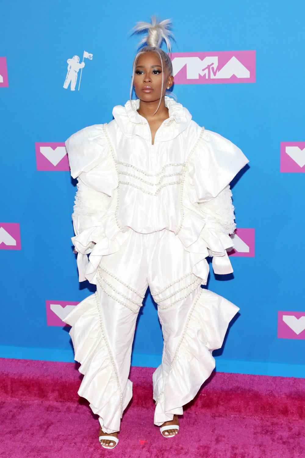 a52103355shutterstock_9793065ce-jpg.jpeg Dej Loaf<br/>