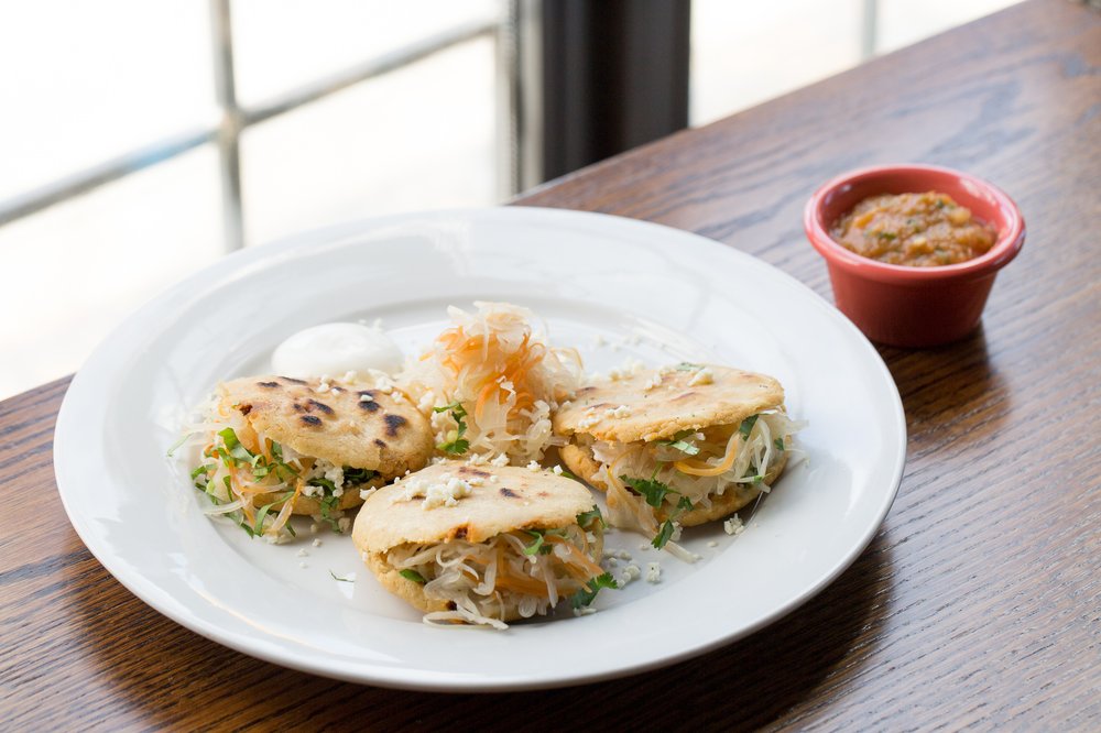 a63fa0643guadalupe-inn_gorditas-jpg.jpeg Gorditas de Chicharrón y Carnitas<br>