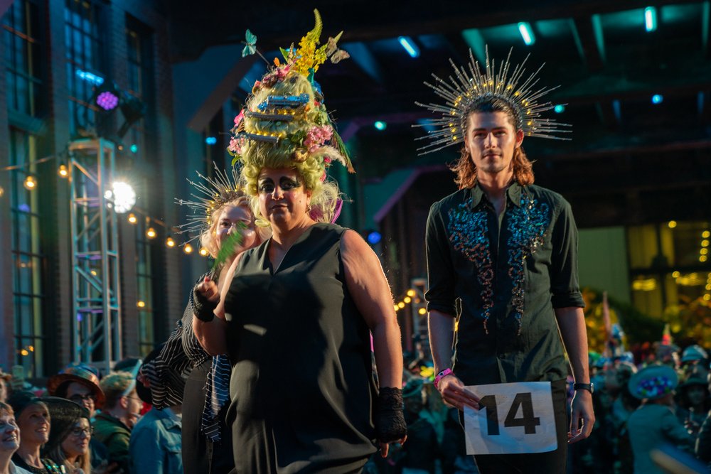 aa434dec8a7r08222-jpg.jpeg The High Line Hat Party<br>(David "Dee" Delgado / Gothamist)
